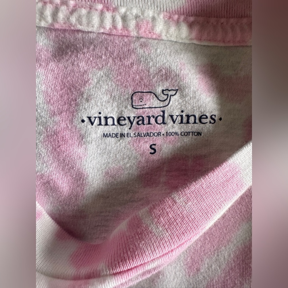 Vineyard Vines Pastel Tie Dye Long Sleeve Whale with Pocket Size S -A - Picture 5 of 5
